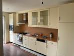 Te koop mooie vanille keuken met goede werkend apparatuur, Huis en Inrichting, Ophalen, Zo goed als nieuw