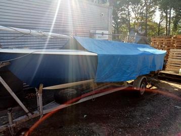 zeilboot beschikbaar voor biedingen