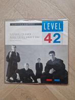 Level 42 - Lessons in love 12 inch, Cd's en Dvd's, Ophalen of Verzenden, Zo goed als nieuw, 1980 tot 2000