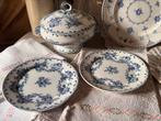 Serviesdelen decor Bertha van Sarreguemines in blauw, Antiek en Kunst, Ophalen of Verzenden