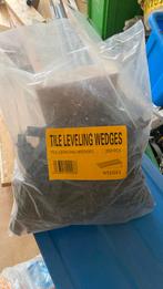 Leveling wedges tegels recht leggen, Doe-het-zelf en Verbouw, Tegels, Ophalen of Verzenden, Nieuw, Keramiek, Vloertegels