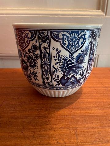 Vintage Boch bloempot delfsblauw beschikbaar voor biedingen