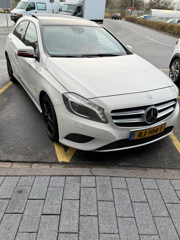 Mercedes-Benz A-Klasse A200 CDI Blue EFF 2012 Wit, Auto's, Mercedes-Benz, Bedrijf, A-Klasse, Diesel, C, Hatchback, Handgeschakeld