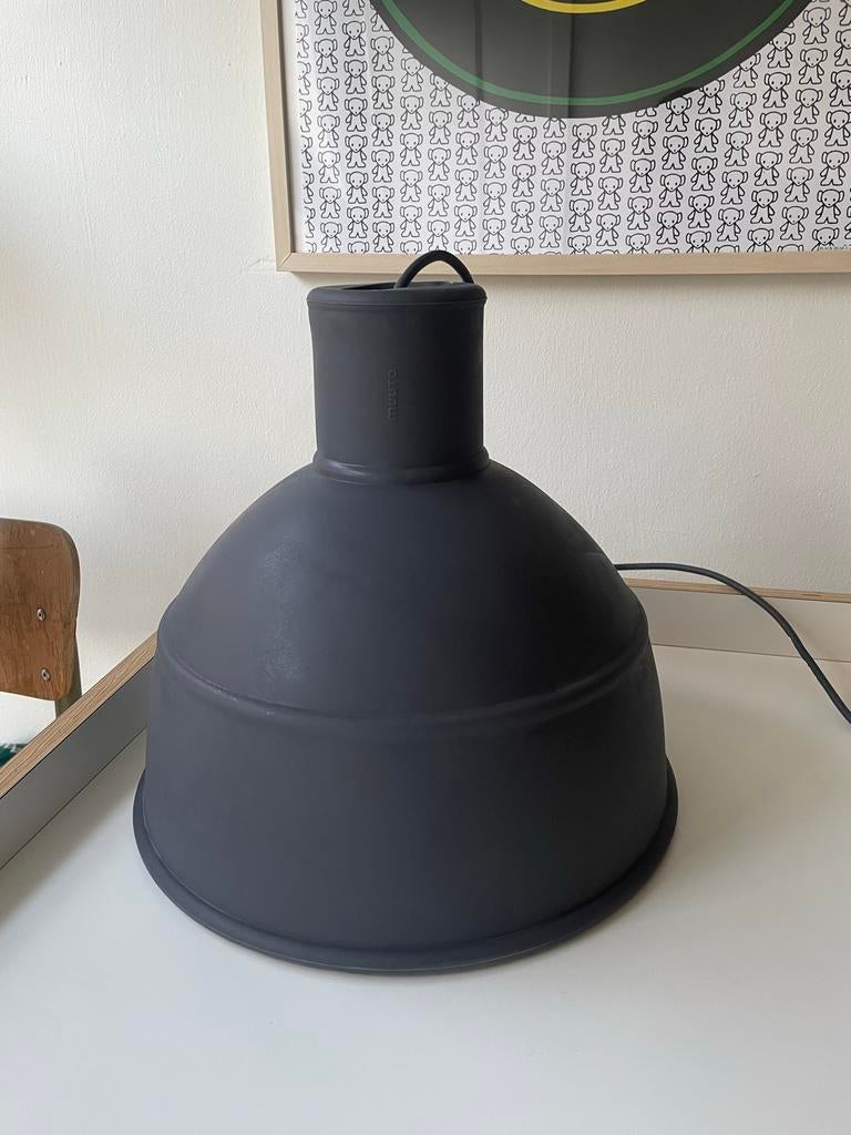 Grijze Muuto Hanglamp, Huis en Inrichting, Lampen | Hanglampen, Zo goed als nieuw, Minder dan 50 cm, Kunststof, Ophalen of Verzenden