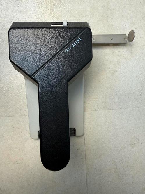 Zware Leitz perforator type 5180 in prima staat, Diversen, Bureau-accessoires, Gebruikt, Ophalen of Verzenden