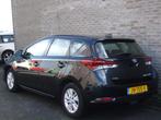 Toyota Auris 1.8 Hybrid Now - Trekhaak afn. - Dealer ond. -, 65 €/maand, Gebruikt, Euro 6, 4 cilinders