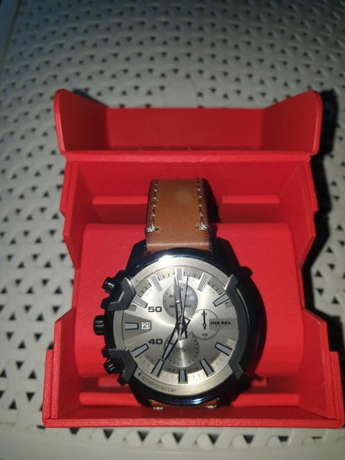 Diesel DZ 4569, Sieraden, Tassen en Uiterlijk, Horloges | Heren, Nieuw, Overige merken, Staal, Leer, Ophalen