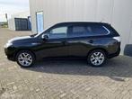 Mitsubishi Outlander 2.0 PHEV Intense + trekhaak sensoren v+, Zwart, 4 cilinders, Leder en Stof, Zwart