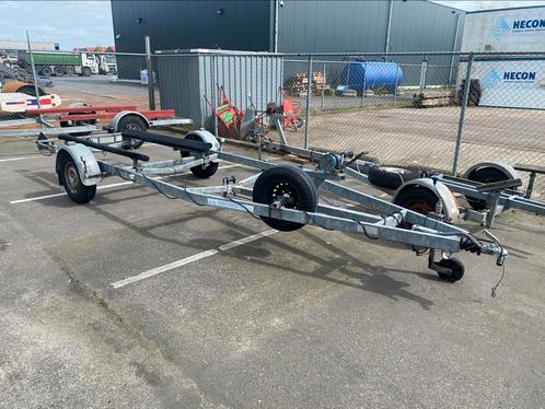 Freewheel trailer 1500 gk geremd en geregistreerd, Watersport en Boten, Boottrailers, Zo goed als nieuw, Minder dan 1500 kg, Minder dan 6 meter