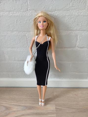 Barbie kleertjes set 68 beschikbaar voor biedingen