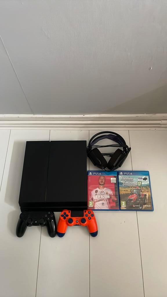 PlayStation 4 slim 500 GB, Spelcomputers en Games, Spelcomputers | Sony PlayStation 2, Gebruikt, Slim, Zwart, Met 2 controllers