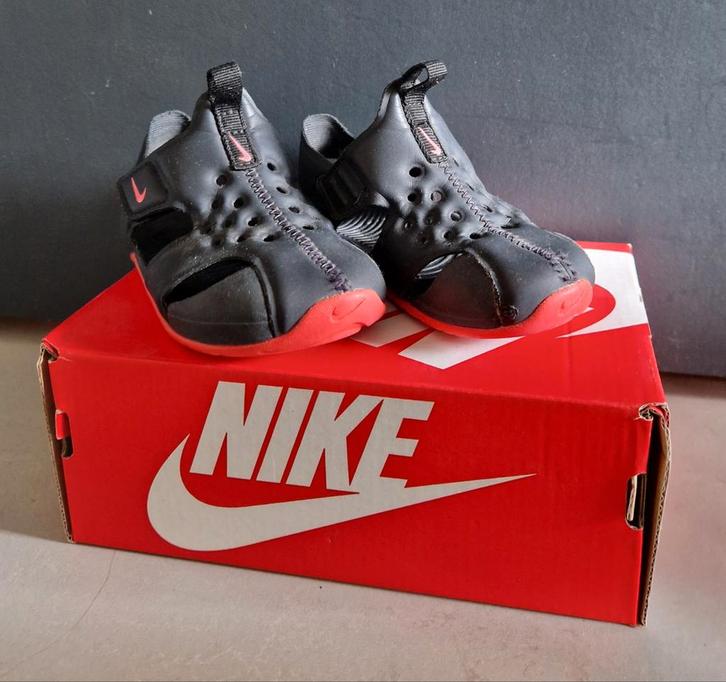 Mooie Nike Sunray Protect kindersandalen Maat 23.5, Kinderen en Baby's, Kinderkleding | Schoenen en Sokken, Gebruikt, Overige typen