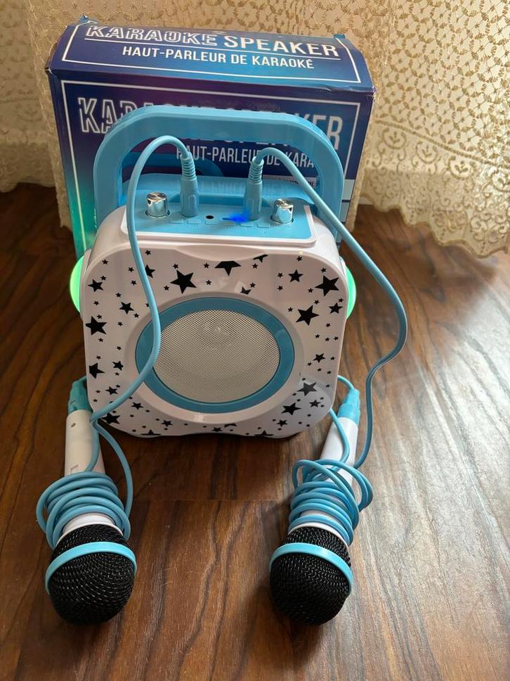 Karaoke Speaker met 2 Microfoons - Nieuw in Doos!, Audio, Tv en Foto, Karaoke-apparatuur, Nieuw, Complete set, Ophalen of Verzenden