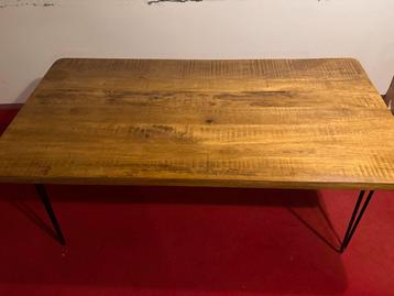 Massief houten tafel 180x90 beschikbaar voor biedingen