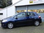 Toyota Auris 1.8 Full Hybrid Aspiration Automaat Climate en, Euro 5, Stof, Zwart, 4 cilinders