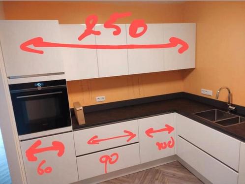 Hoogglans witte hoekkeuken - z.g.a.n., Huis en Inrichting, Keuken | Complete keukens, Zo goed als nieuw, Hoekkeuken, Wit, Greeploos