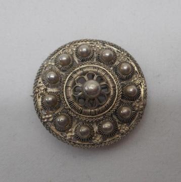 Zilveren antieke broche Zeeuwse knop nr.1158 beschikbaar voor biedingen