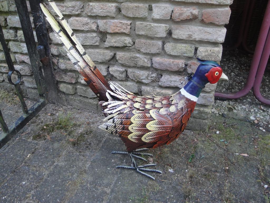 fazant prachtige kleuren, Tuin en Terras, Tuinbeelden, Ophalen of Verzenden, Nieuw, Metaal, Dierenbeeld