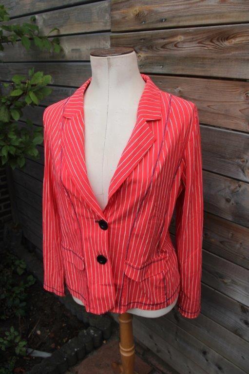 Jasje rood Studio Anneloes mt L travel Vaste prijs, Kleding | Dames, Jasjes, Kostuums en Pakken, Zo goed als nieuw, Jasje, Maat 42/44 (L)