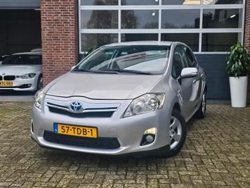 Toyota Auris 1.8 Full Hybrid Aspiration Nap| Apk|Clima |Navi beschikbaar voor biedingen