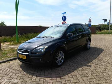 Ford Focus Wagon 1.6-16V Titanium airco PDC NAP APK nieuw beschikbaar voor biedingen