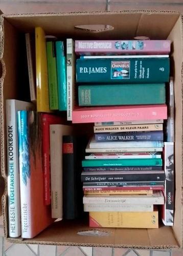 Boeken, tijdschriften, cd's, romans beschikbaar voor biedingen
