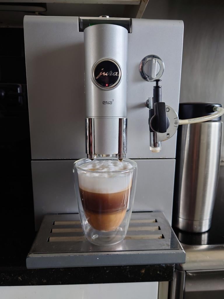 Prachtige Jura Ena 7 met twee maanden garantie., Witgoed en Apparatuur, Koffiezetapparaten, 10 kopjes of meer, Koffiemachine, Ophalen of Verzenden