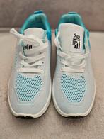 Nieuwe schoenen blauw/wit, Nieuw, Sneakers of Gympen, Verzenden, Blauw