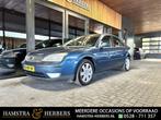 Ford Mondeo 1.8-16V Futura blauw, Auto's, 65 €/maand, 125 pk, Gebruikt, Metallic lak