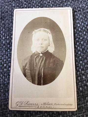 CDV, Vrouw Klederdracht, G.D. Siewers,Hoorn, Carte de Visite beschikbaar voor biedingen