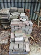 veel bakstenen en sierstenen , gratis af te halen, Ophalen, Gebruikt, Beton, Klinkers