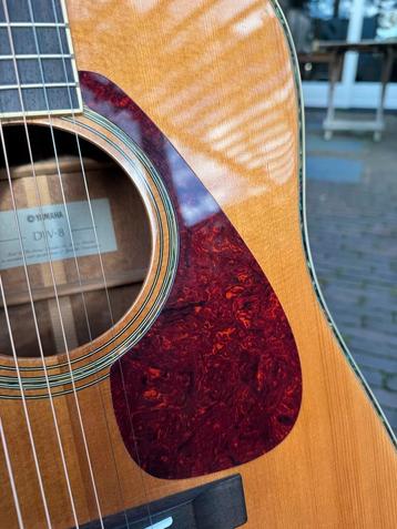 Yamaha DW-8 Natural (1999) zo goed als nieuw met luxe koffer beschikbaar voor biedingen