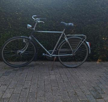 Degelijke Herenfiets – Stevig Frame & Voetrem beschikbaar voor biedingen