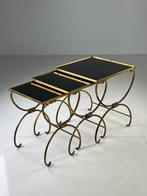 Vintage nesting tables goud zwart