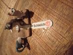 Schleich kittens op kleedje nieuwe met vaantje, Ophalen of Verzenden, Zo goed als nieuw, Paard, Beeldje of Figuurtje