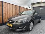 Opel Astra 1.4 Turbo Cosmo Automaat | Cruise | PDC | APK, Euro 5, 4 cilinders, 700 kg, Bedrijf