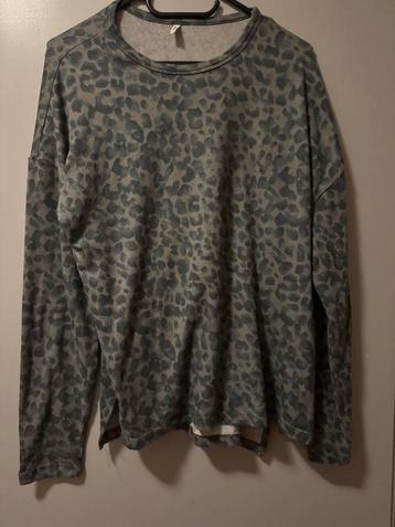 Only longsleeve panterprint - Maat S beschikbaar voor biedingen