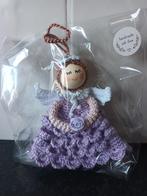Nieuw gehaakte (sleutel) hanger engeltje - meisje paarse jur, Ophalen of Verzenden, Nieuw