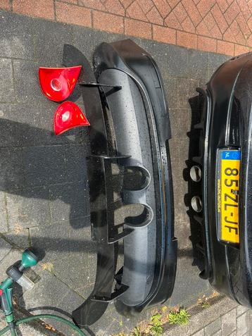 Golf 5 R32 bumper en lip (VERKOCHT) beschikbaar voor biedingen
