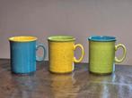 Just mugs england 3 stuks geel blauw groen, Huis en Inrichting, Keuken | Servies, Ophalen of Verzenden, Zo goed als nieuw, Kop(pen) en/of Schotel(s)