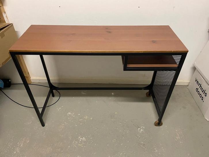 IKEA GRATIS - Fjälbo Bureau & Salontafel, Huis en Inrichting, Bureaus, Ophalen