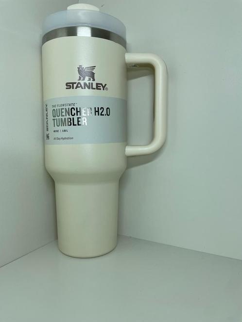Stanley cup 1.2 liter, Sport en Fitness, Bidons, Nieuw, Ophalen of Verzenden