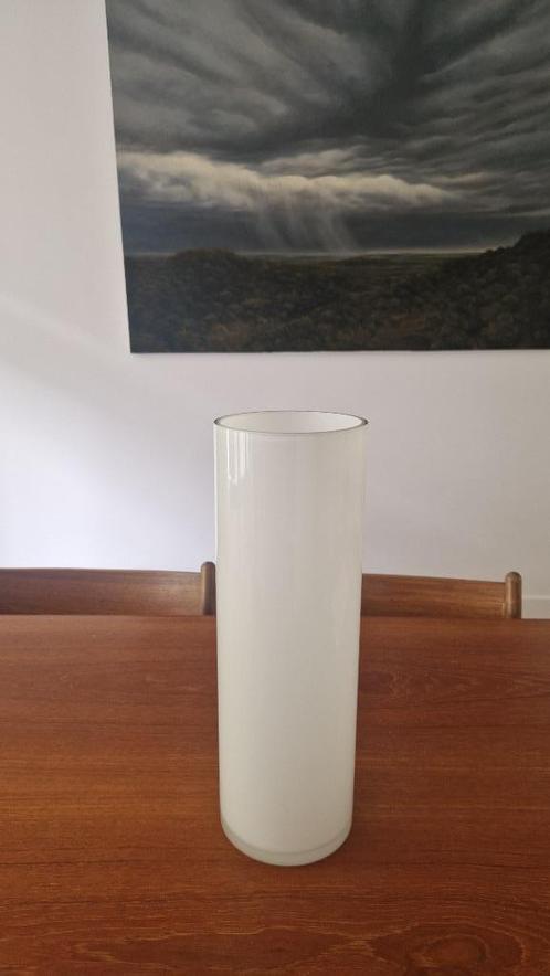 Crate & Barrel glass vase, Huis en Inrichting, Woonaccessoires | Vazen, Nieuw, Wit, Minder dan 50 cm, Glas, Ophalen of Verzenden