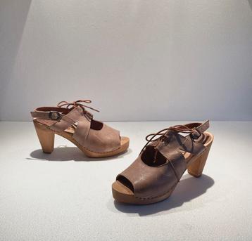 Sanita open klomp schoenen met hoge hakken 41 bruin beschikbaar voor biedingen