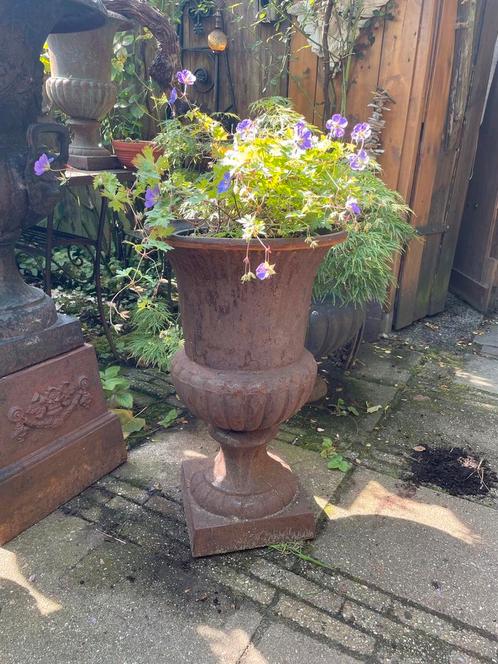 Gietijzeren stoere tuinvaas bloempot, Tuin en Terras, Tuinvazen, Zo goed als nieuw, Ophalen
