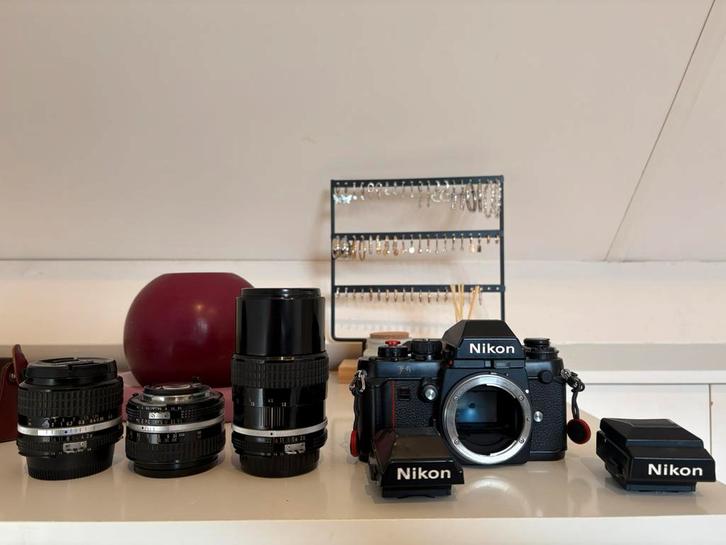 Nikon F3 mét accessoires, Audio, Tv en Foto, Fotocamera's Analoog, Zo goed als nieuw, Spiegelreflex, Nikon, Ophalen of Verzenden