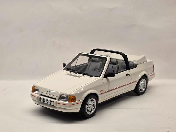 Ottomobile Ford Escort XR3I Cabriolet 1:18, Hobby en Vrije tijd, Modelauto's | 1:18, Nieuw, Auto, OttOMobile, Ophalen of Verzenden