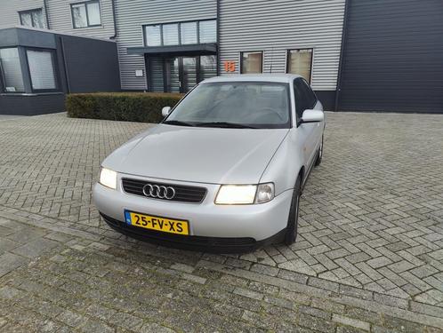 Audi A3 1.6 Attraction, Auto's, Audi, Bedrijf, A3, ABS, Airbags, Airconditioning, Alarm, Centrale vergrendeling, Cruise Control