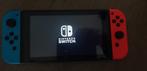 Nintendo Switch Rood/Blauw + Switch Sports, Spelcomputers en Games, Spelcomputers | Nintendo Switch, Ophalen of Verzenden, Zo goed als nieuw