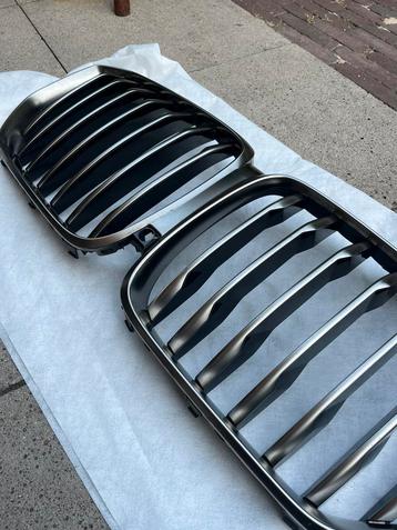 BMW X5 voorgrill beschikbaar voor biedingen
